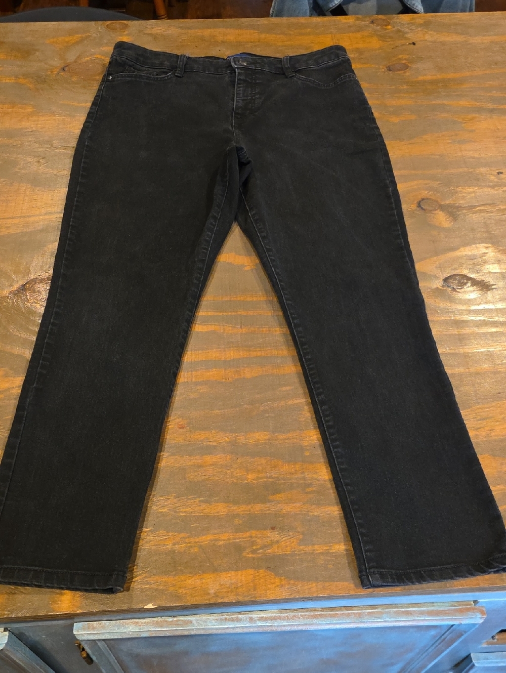 Bandolino Women's Black Straight Jeans